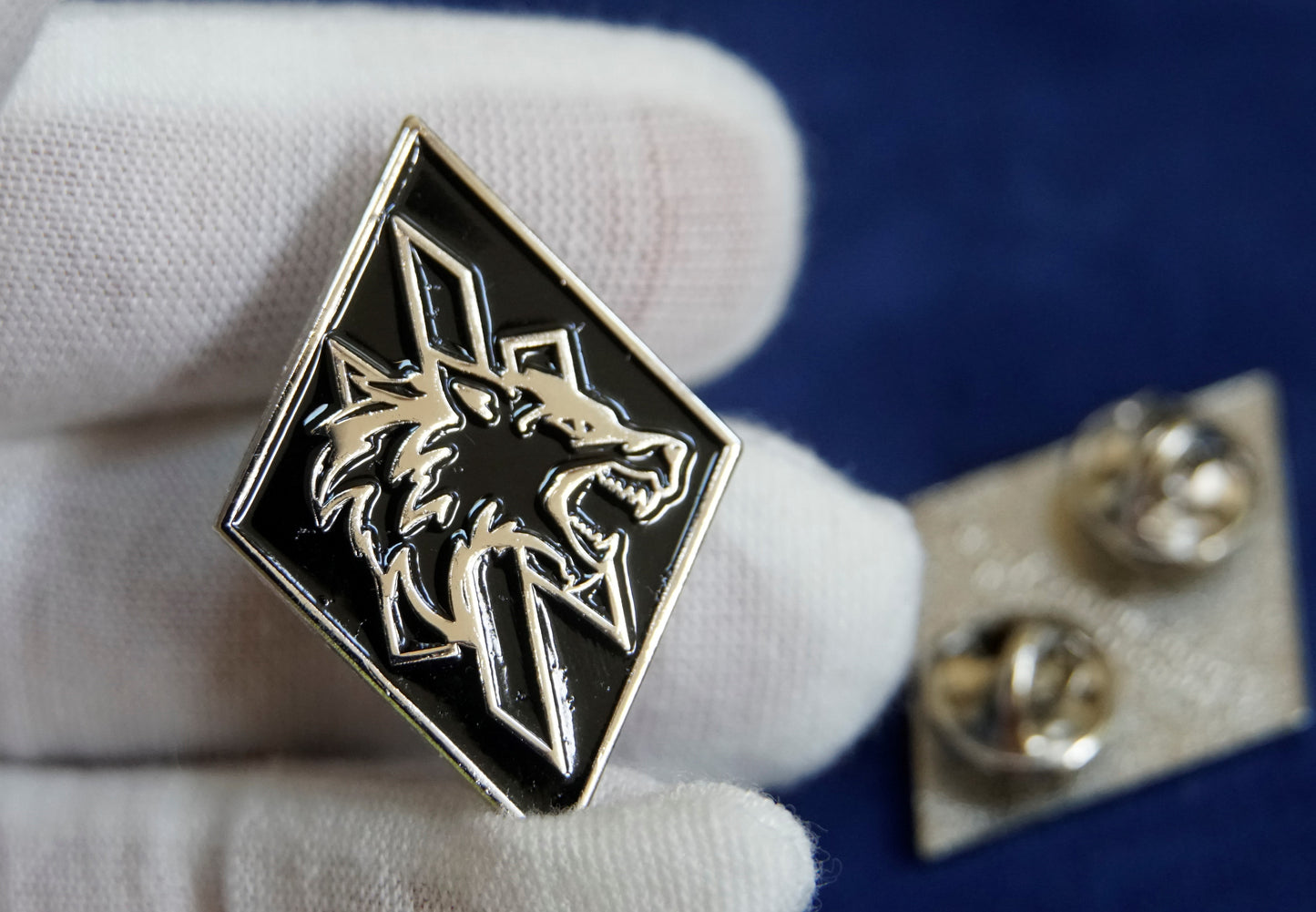 New Pin Type 2 Rhombus Badge ARMY of UKRAINE Former AZOV 3rd Separate Assault Brigade Werewolf