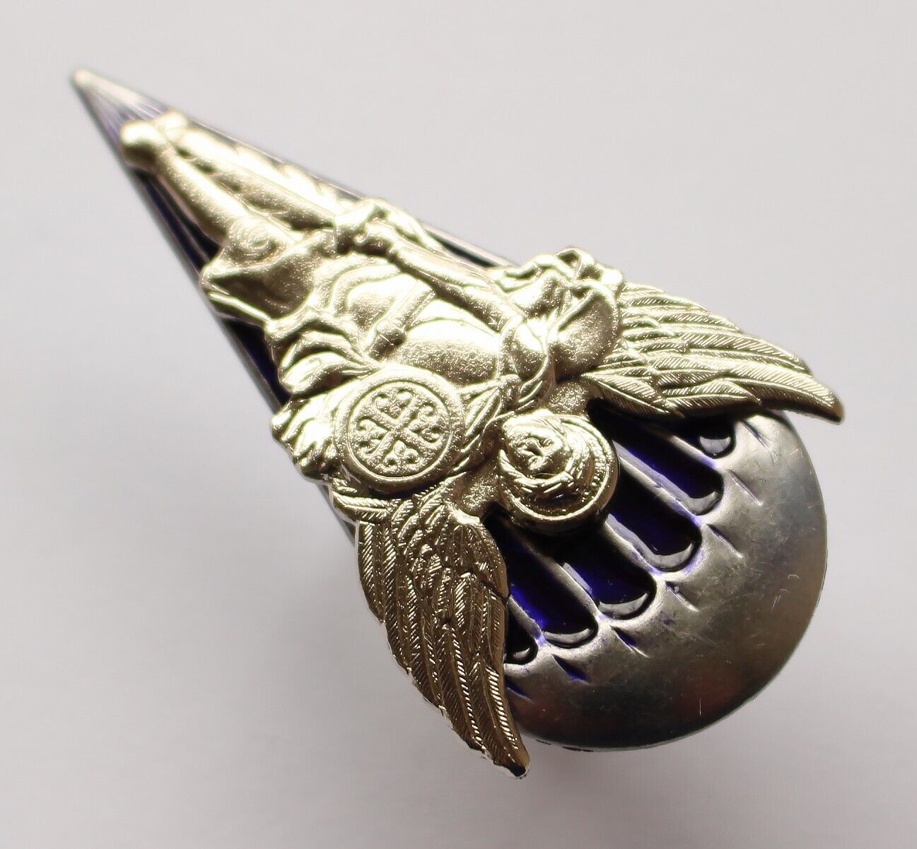 UKRAINIAN ARMY BADGE Paratroopers Airborne Troops Medal Skydiver Archangel Michael VDV Gold Silver
