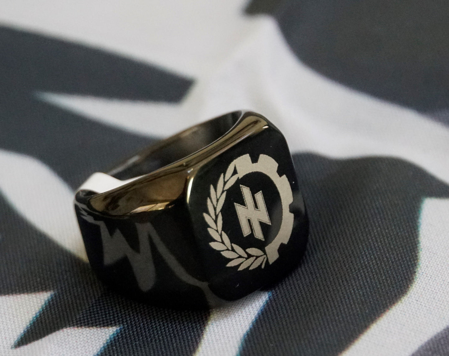 Ukraine Man Military Ring Black Type Three Idea of The Nation