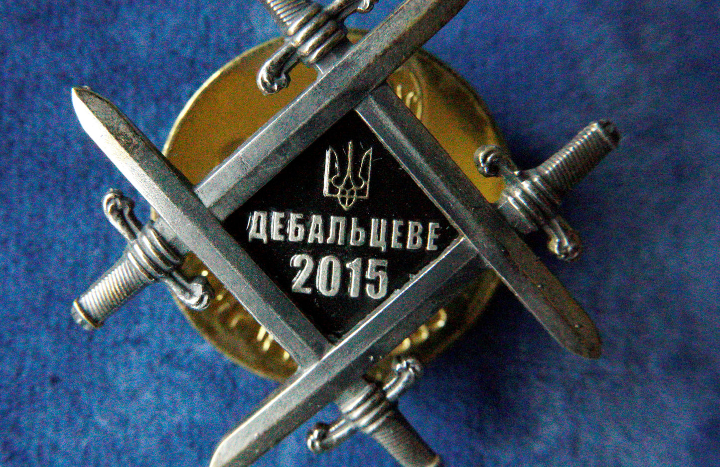 UKRAINIAN MEMORIAL BADGE "DEBALTSEVO 2015" GLORY TO UKRAINE