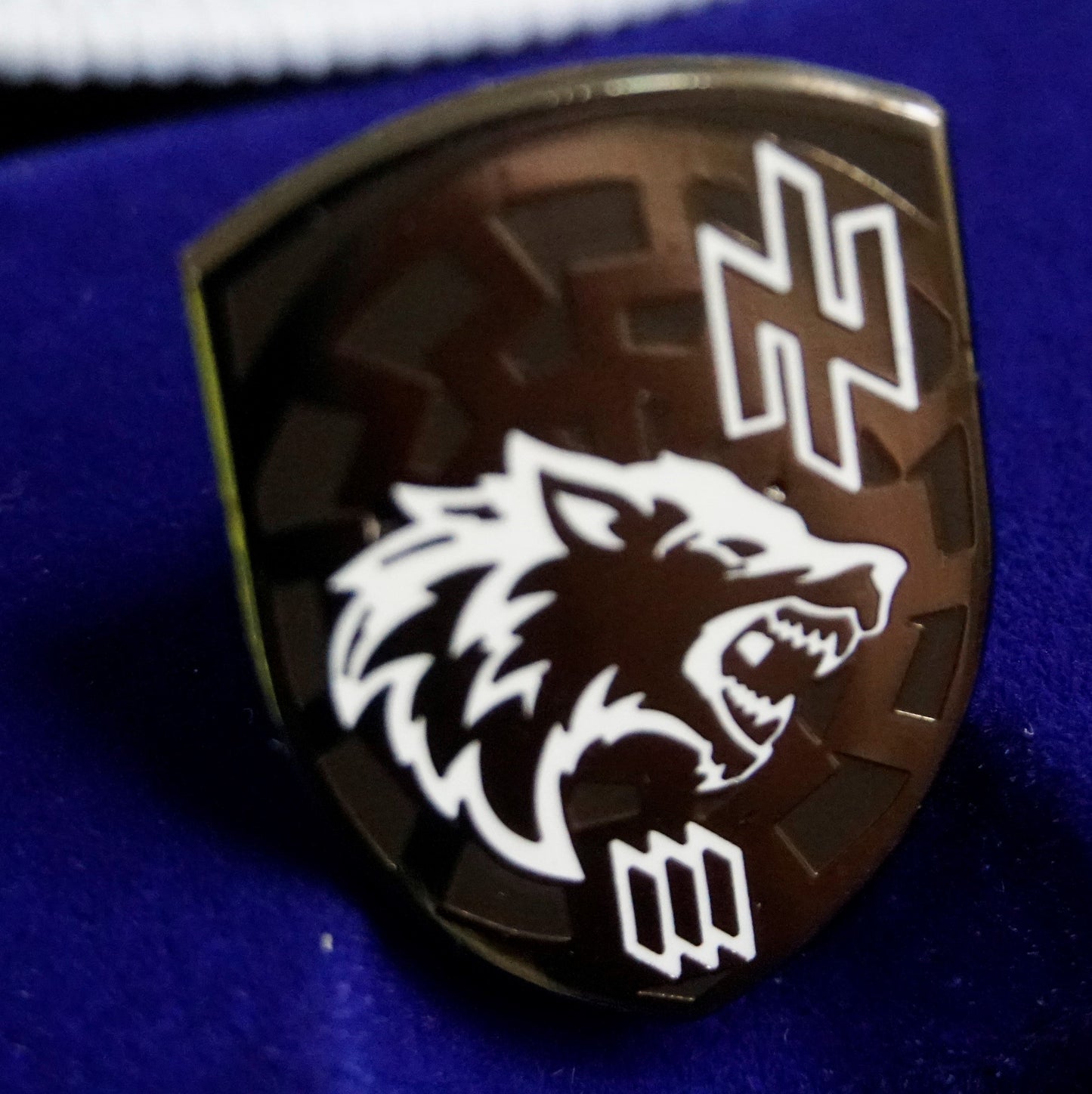 New Pin Type 2 Rhombus Badge ARMY of UKRAINE Former AZOV 3rd Separate Assault Brigade Werewolf