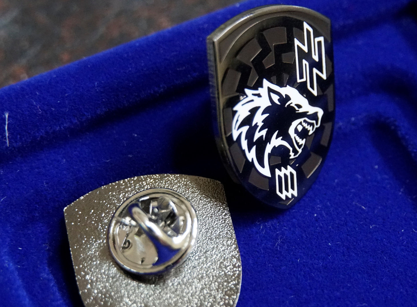 New Pin Type 2 Rhombus Badge ARMY of UKRAINE Former AZOV 3rd Separate Assault Brigade Werewolf