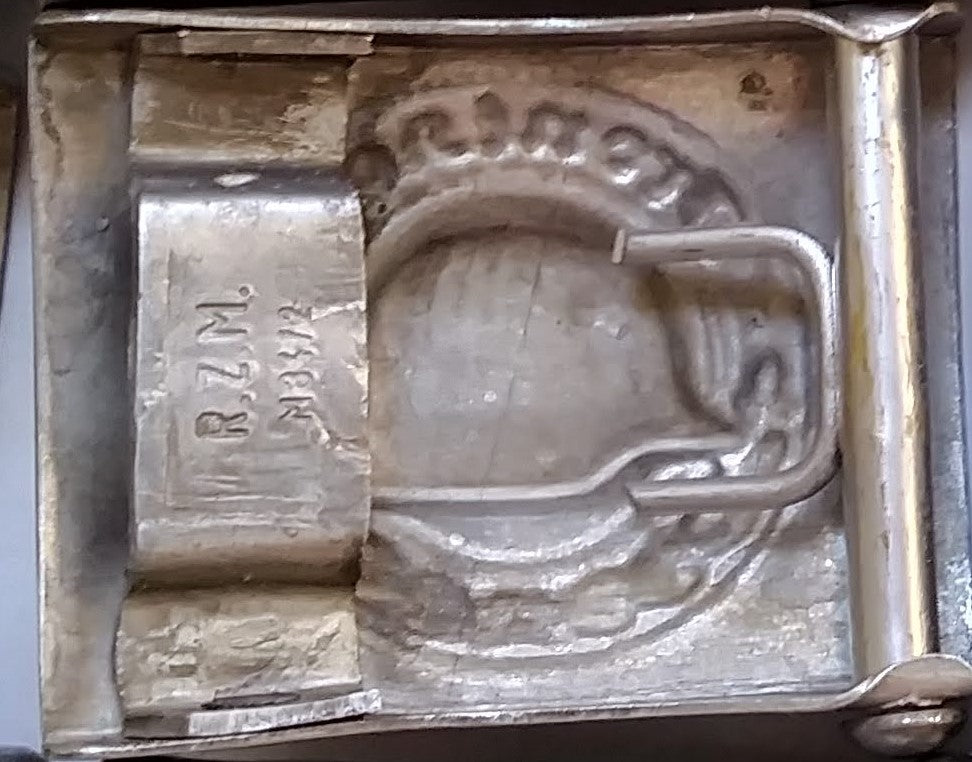 A GERMAN Front  Heil Helmet WWI- WW2  BUCKLE R.Z.M. Marked
